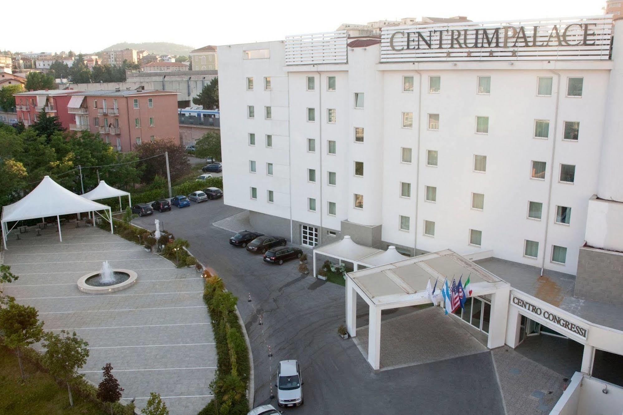 Centrum Palace Hotel & Resorts Campobasso Bagian luar foto