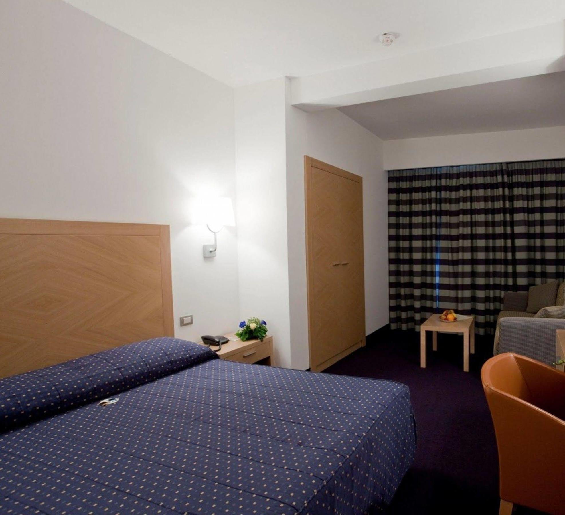 Centrum Palace Hotel & Resorts Campobasso Bagian luar foto