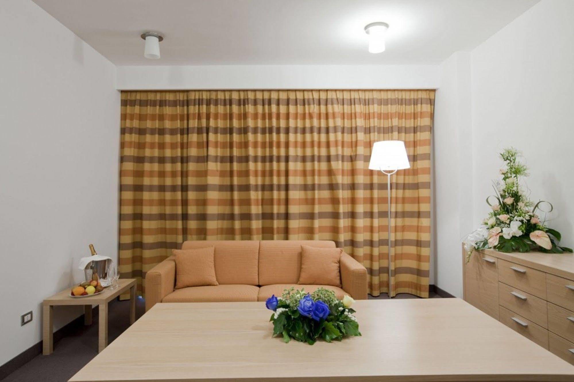 Centrum Palace Hotel & Resorts Campobasso Bagian luar foto