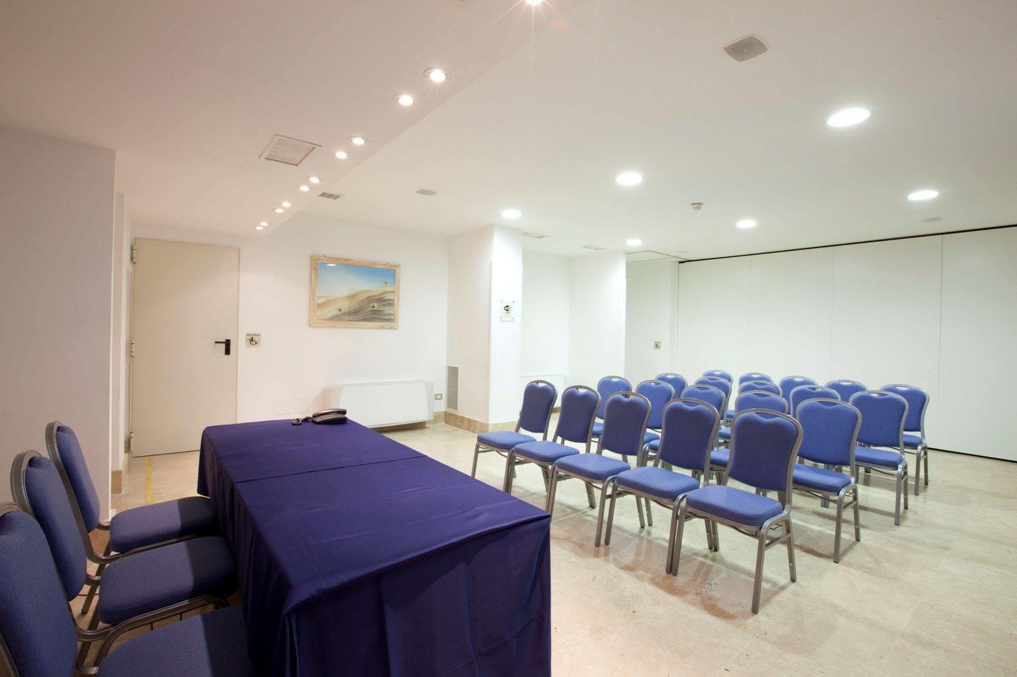 Centrum Palace Hotel & Resorts Campobasso Bagian luar foto